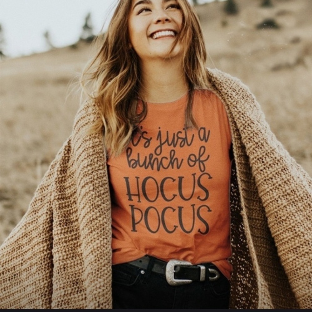 3/25 💕 Just A Bunch of Hocus Pocus Shirt